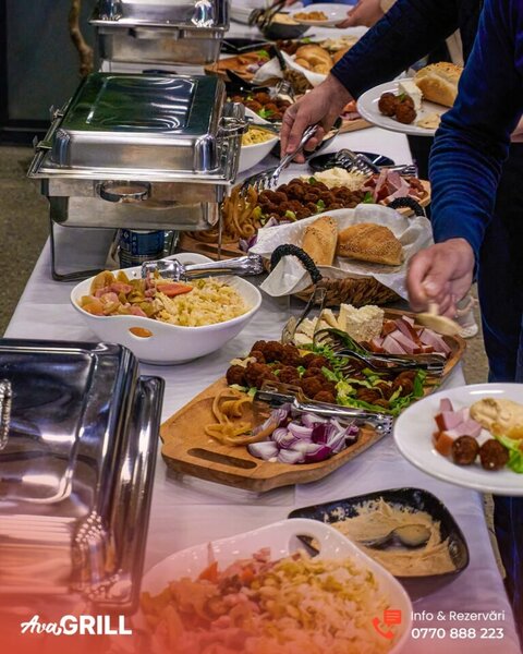 AVA Grill - Restaurant si terasa cu preparate la jar